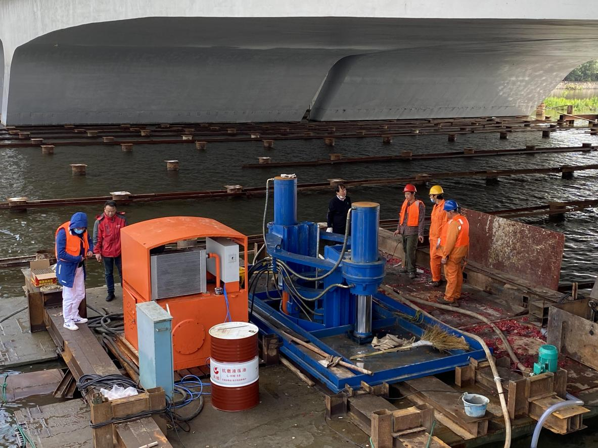 液压套管拔出机：基建施工高效拔管设备，选型要点解析 
